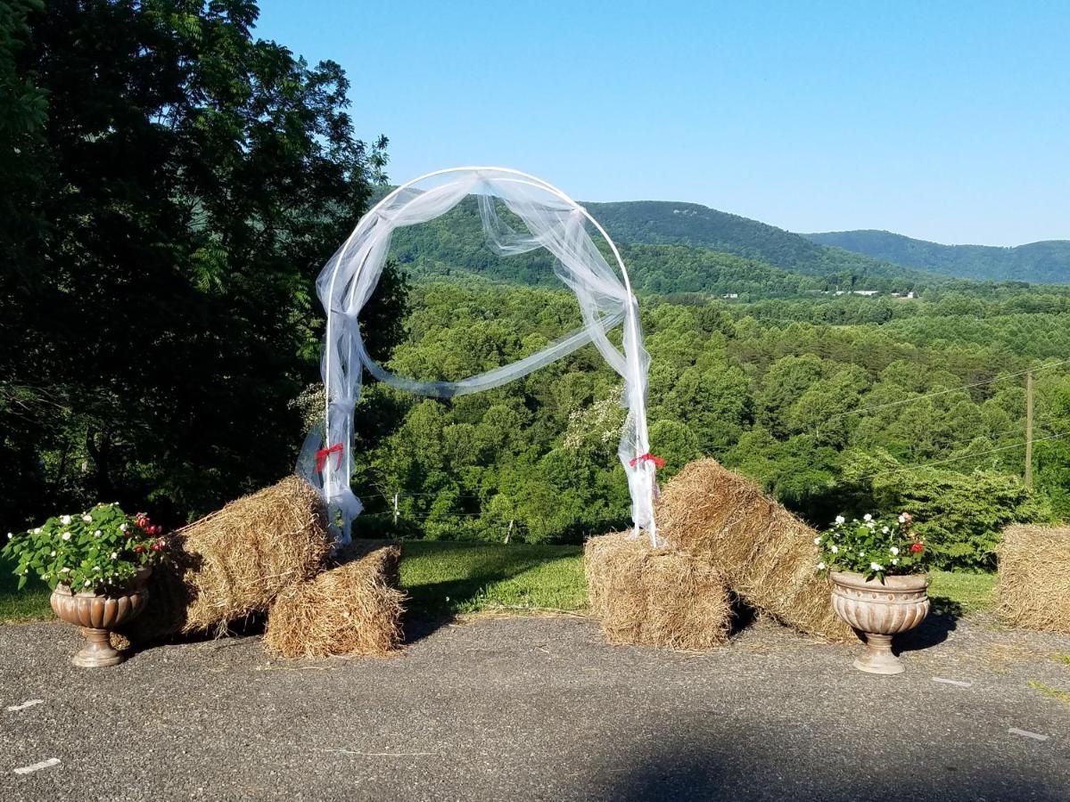 Blue Ridge Manor Bed And Breakfast Fancy Gap Экстерьер фото